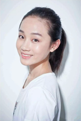 张歆怡